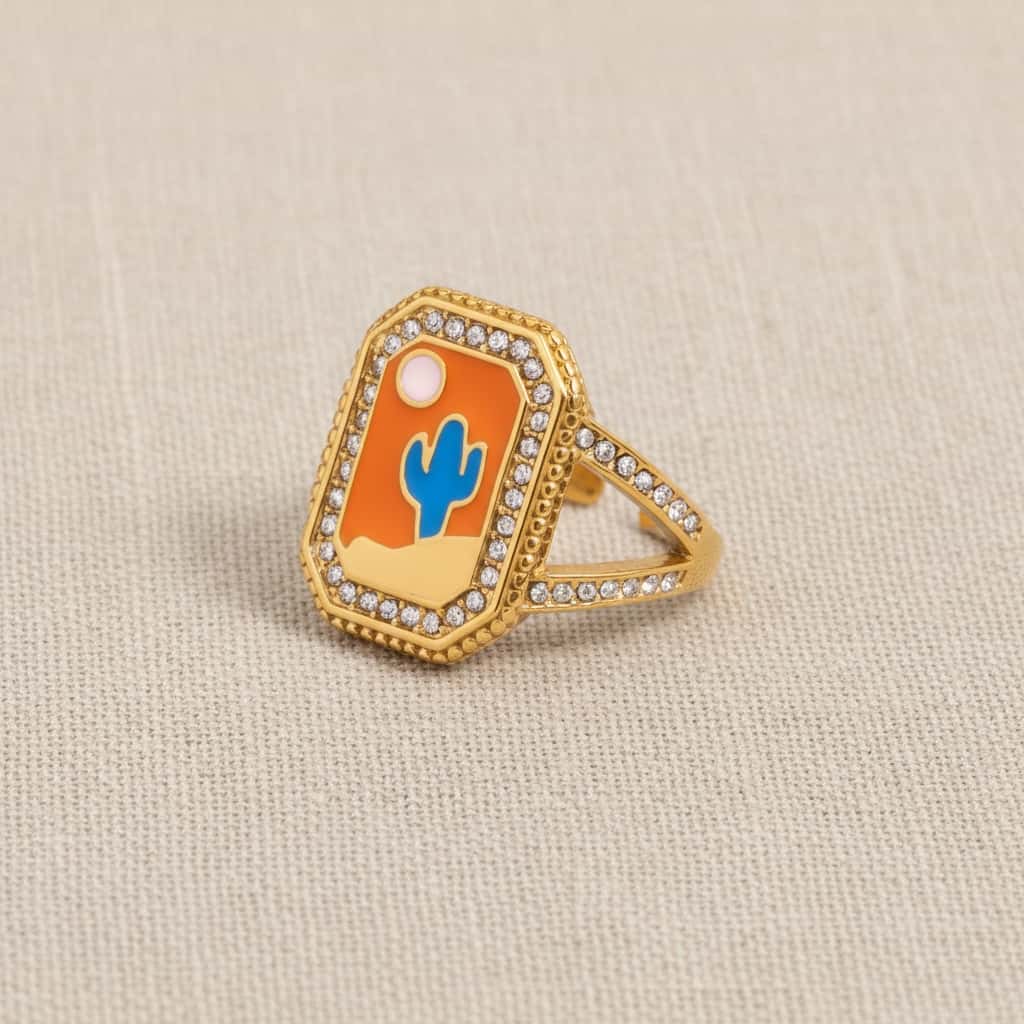 Signet δαχτυλίδι με enamel σκηνή κάκτου και halo ζιργκόν, χρυσό ανοξείδωτο ατσάλι — Celestial Steel