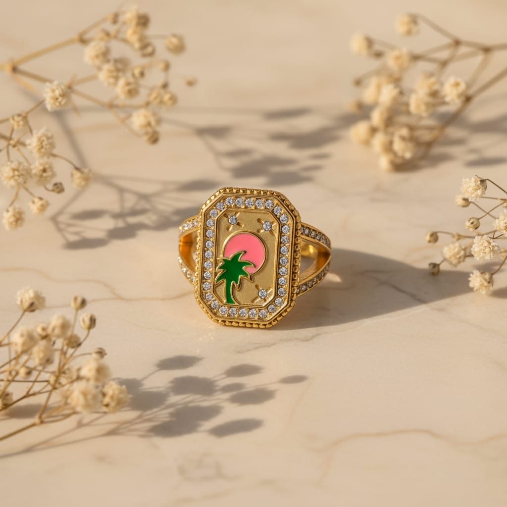 Δαχτυλίδι signet με enamel φοίνικα και ζιργκόν, χρυσό ανοξείδωτο ατσάλι, flat lay σε μάρμαρο — Celestial Steel